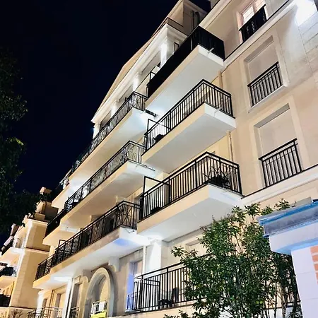 Homestay Les Residences De Djibril Le Blanc-Mesnil