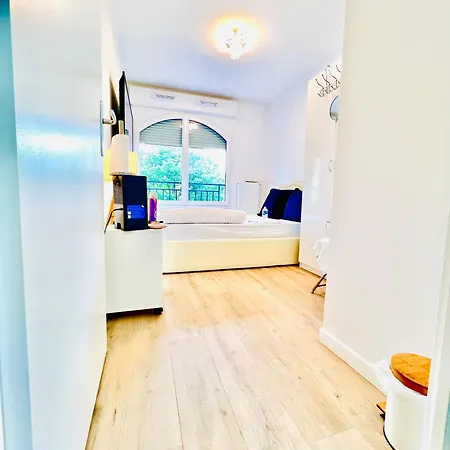 Les Residences De Djibril Le Blanc-Mesnil